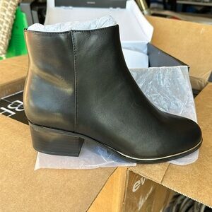 Lane Bryant short boots black with zipper